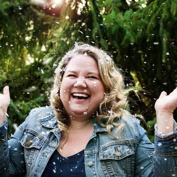 Meet your Posher, Corinne - Picture 1 of 1